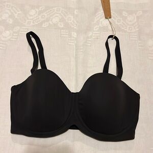 SKIMS Fits Everybody Strapless Bra Onyx size 32DDD